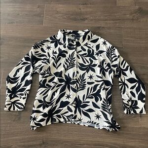 Women’s Fred David Black & White Leaf Print Button Down Blouse, Size 2X